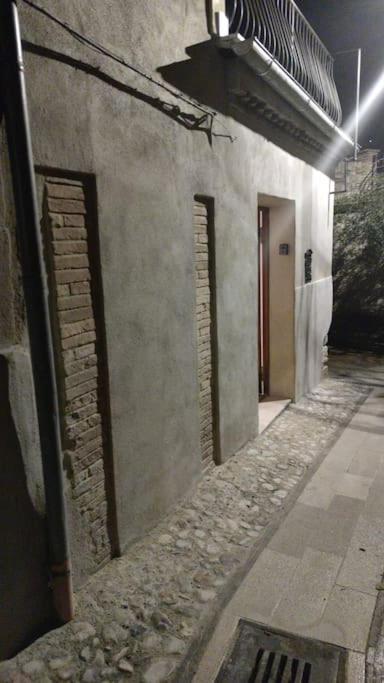 Casa In Antico Borgo Medievale A Tarano Ri, Via Giacomo Leopardi, 15 Villa Exteriör bild