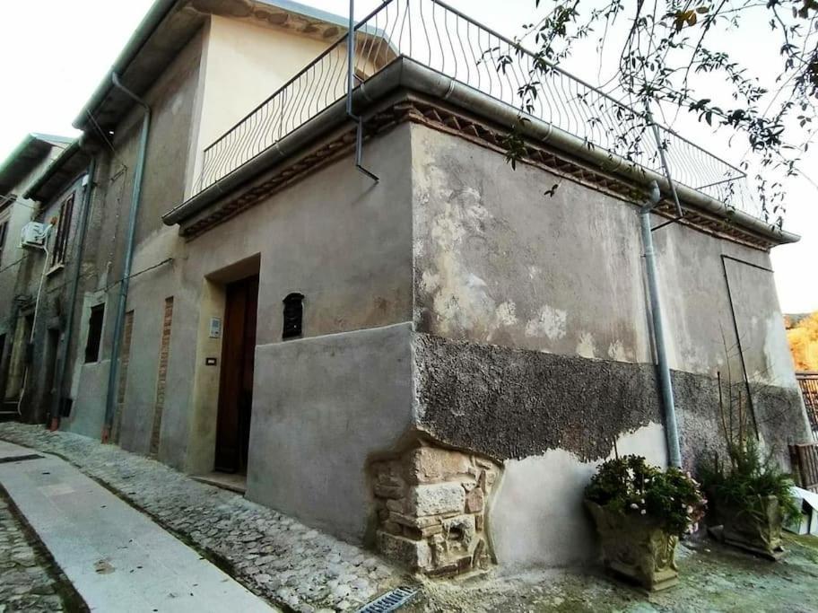 Casa In Antico Borgo Medievale A Tarano Ri, Via Giacomo Leopardi, 15 Villa Exteriör bild